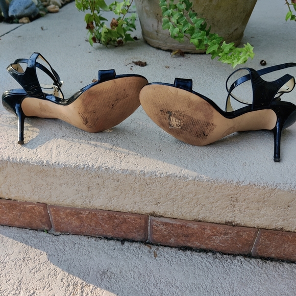 Michael Kors strappy ankle strap patent leather heeled sandal - Picture 9 of 16